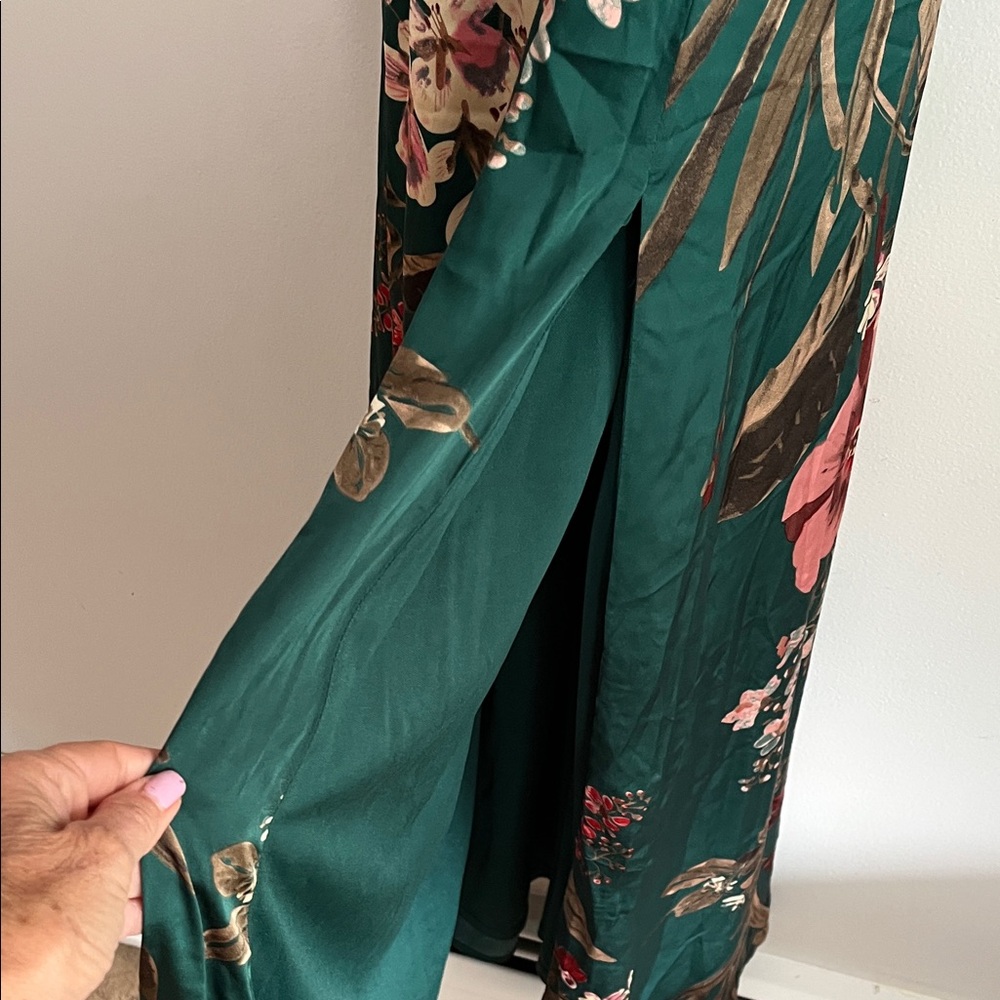Lulus still the one Floral emerald Green Maxi Sz Xs Dress Bin Z - Picture 6 of 9